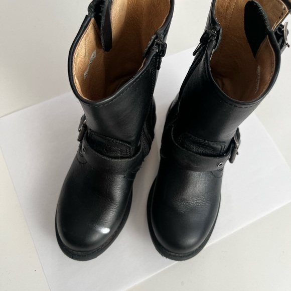 Kids Frye boots size 8 - Picture 3 of 4